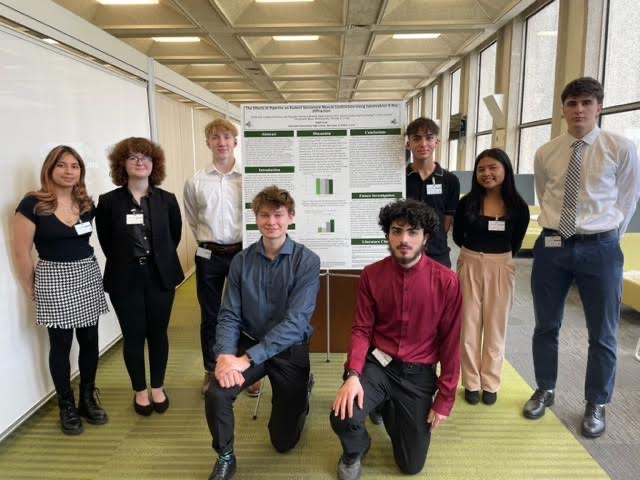 Student Scientists Present Their Research